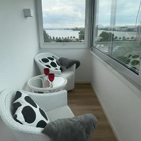 Panoramablick Ostsee, Binnensee & Salzwiesen - Balkon - Stilvoll - Highspeed Glasfaser Wlan - Parkplatz - 'freiheit' Хайлигенхафен